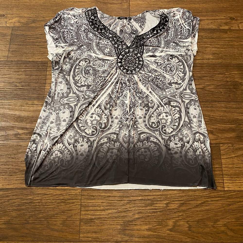 Apt. 9 Black and White‎ Paisley Blouse